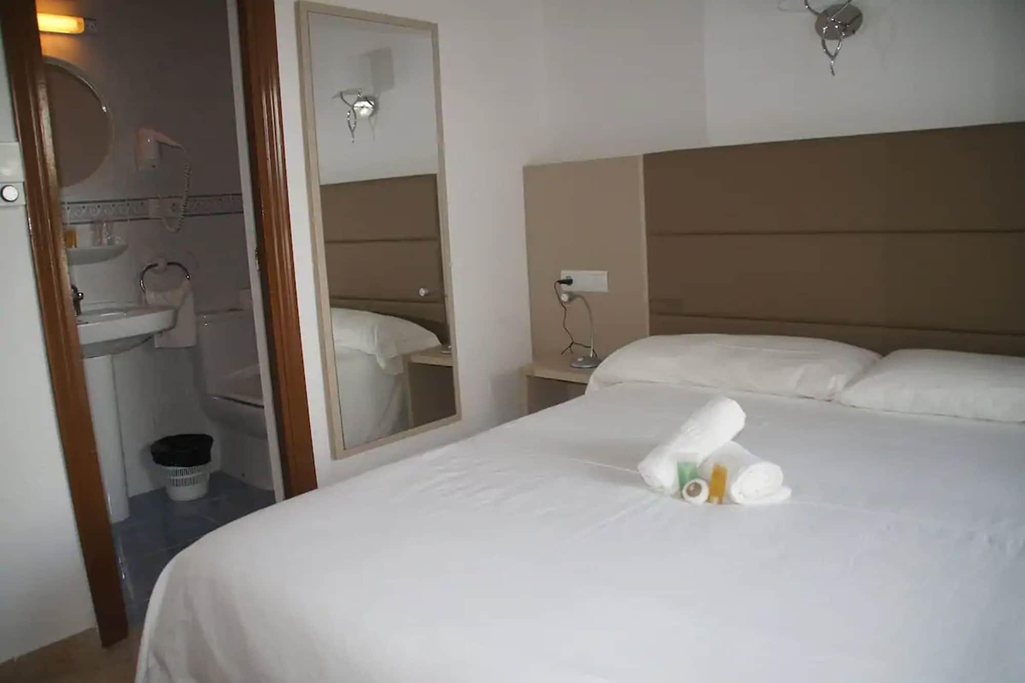 Hotel Lago Playa I Es Pujols Buitenkant foto